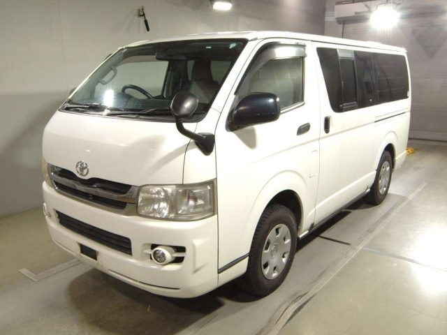 TOYOTA HIACE VAN 2008