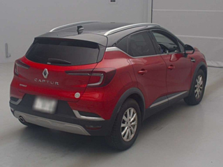 Заказать RENAULT CAPTUR