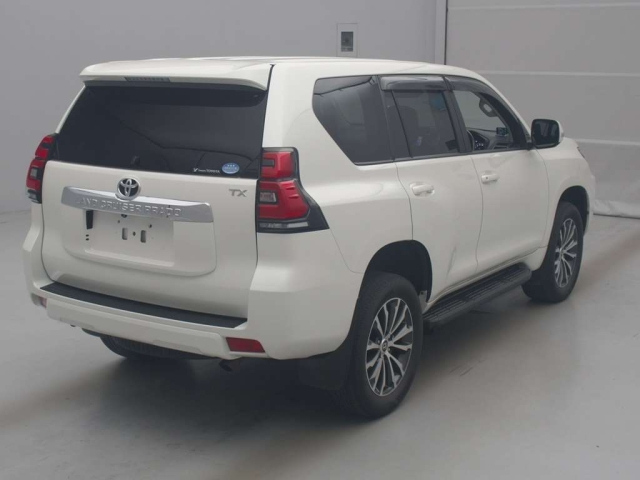 TOYOTA LAND CRUISER PRADO 2018