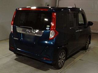 TOYOTA ROOMY 2017