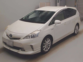 TOYOTA PRIUS ALPHA 2012