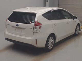 TOYOTA PRIUS ALPHA 2016