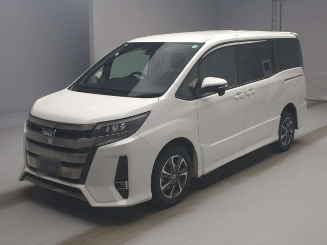 TOYOTA NOAH 2021