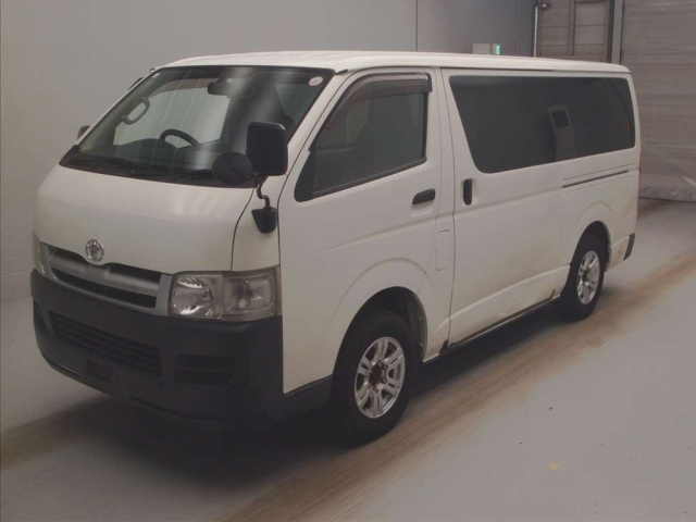 TOYOTA HIACE VAN 2008
