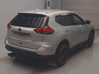 NISSAN X-TRAIL 2018