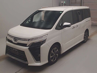 TOYOTA VOXY 2019
