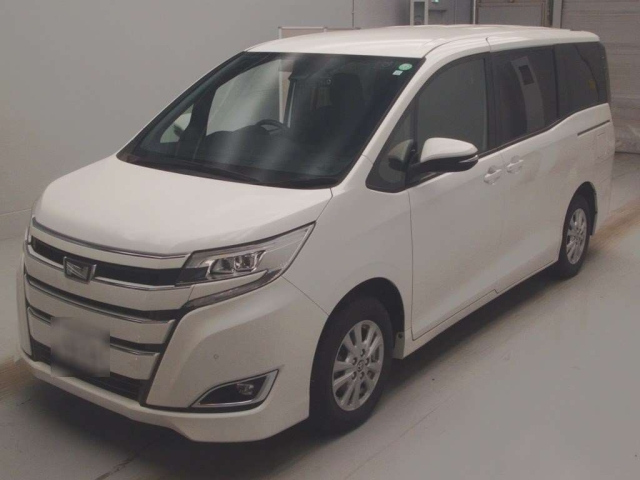 TOYOTA NOAH 2020