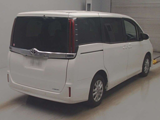 TOYOTA NOAH 2020