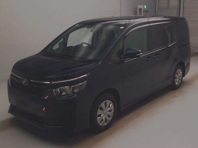 TOYOTA VOXY 2014
