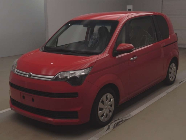 TOYOTA SPADE 2016