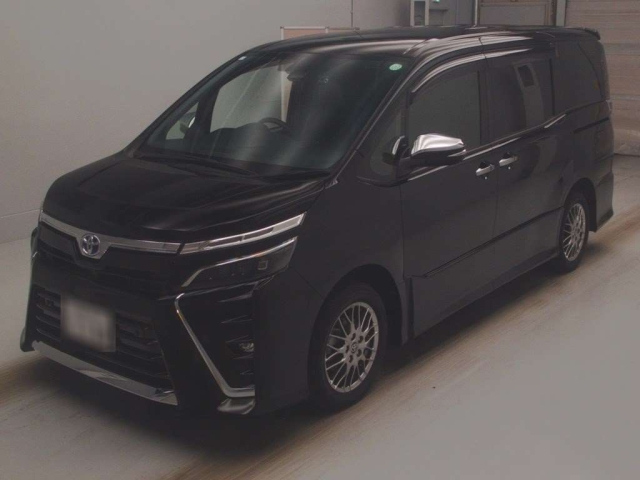 TOYOTA VOXY 2021