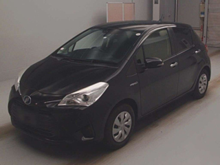 TOYOTA VITZ 2018