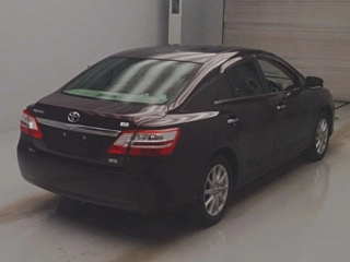 TOYOTA PREMIO 2010