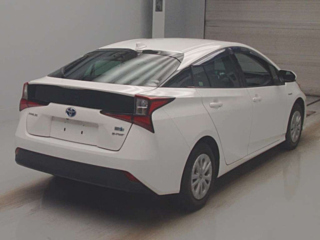 TOYOTA PRIUS 2019