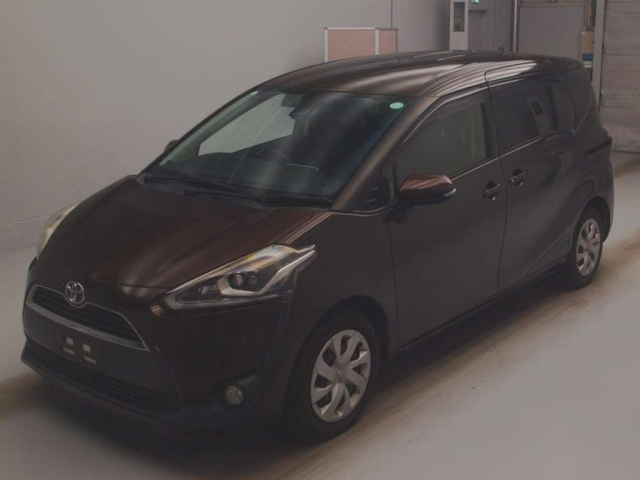 TOYOTA SIENTA 2016