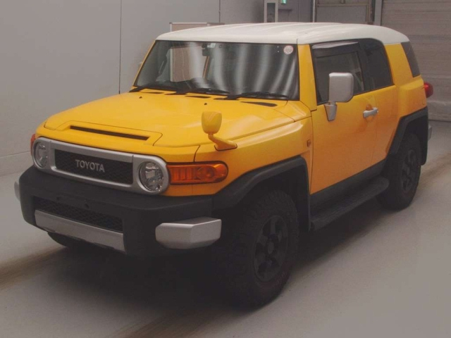 TOYOTA FJ CRUISER 2012