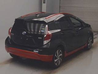 TOYOTA AQUA 2016