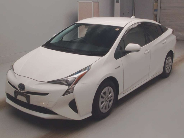 TOYOTA PRIUS 2018