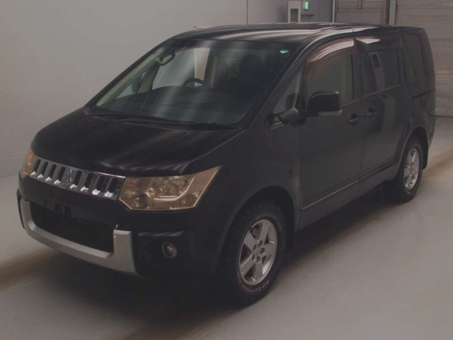 MITSUBISHI DELICA D5 2012