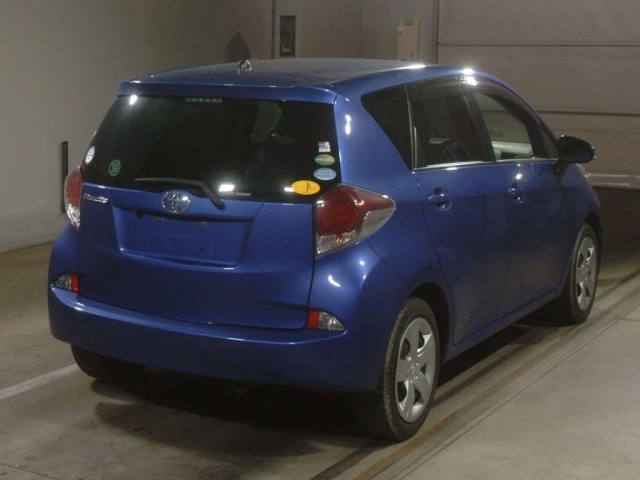 TOYOTA RACTIS 2015