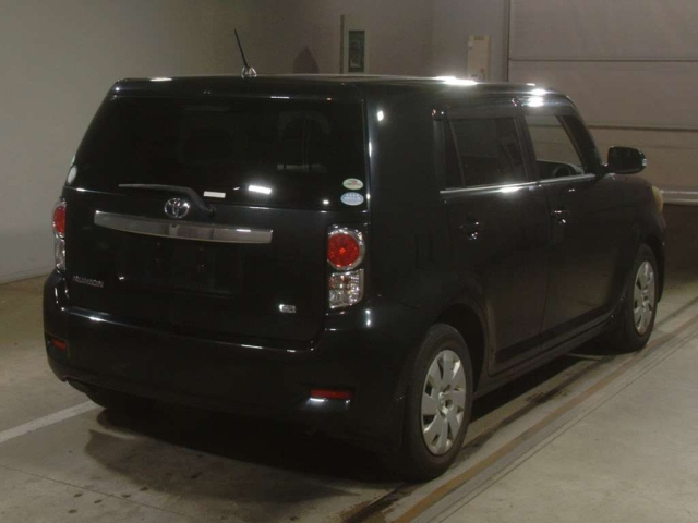TOYOTA COROLLA RUMION 2010