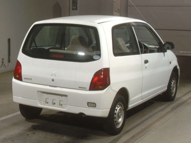 MITSUBISHI MINICA 2011