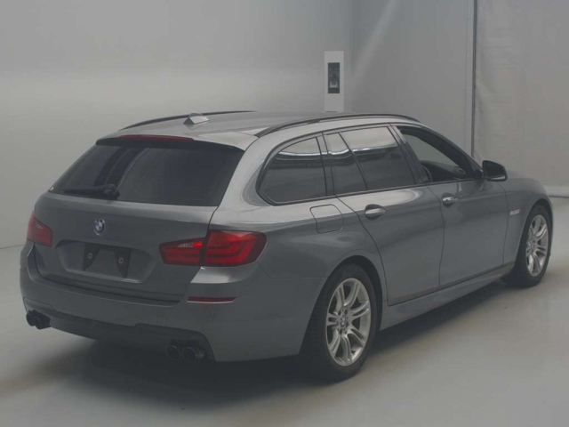 BMW 5 SERIES 2012