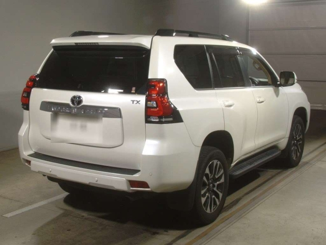 TOYOTA LAND CRUISER PRADO 2022