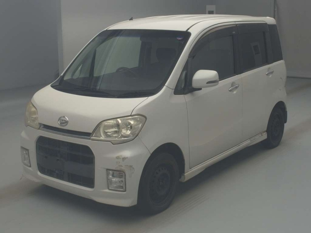 DAIHATSU TANTO EXE 2010