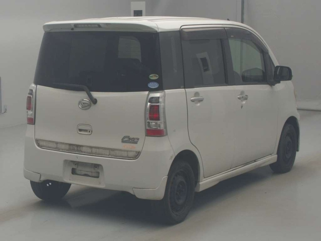 DAIHATSU TANTO EXE 2010
