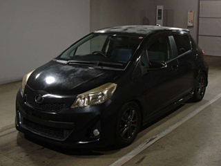 TOYOTA VITZ 2012