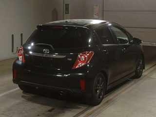 TOYOTA VITZ 2012