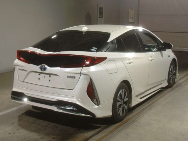 TOYOTA PRIUS PHV 2017