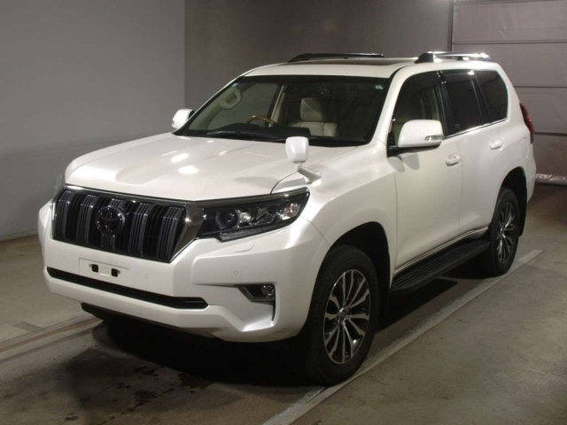 TOYOTA LAND CRUISER PRADO 2021