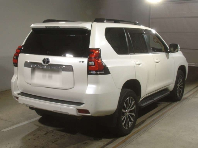 TOYOTA LAND CRUISER PRADO 2021