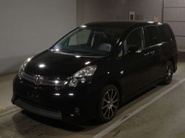 TOYOTA ISIS 2013