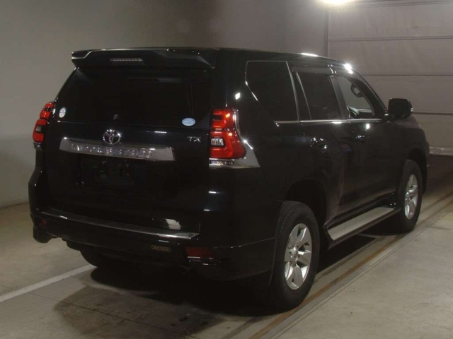TOYOTA LAND CRUISER PRADO 2018