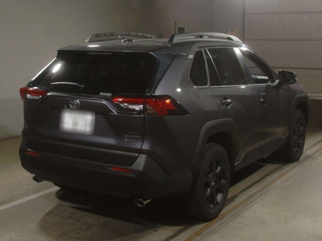 TOYOTA RAV4 2025