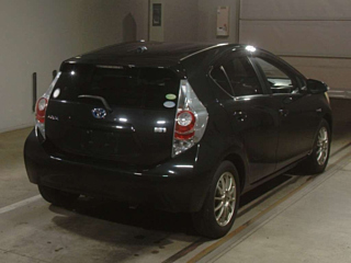 TOYOTA AQUA 2012