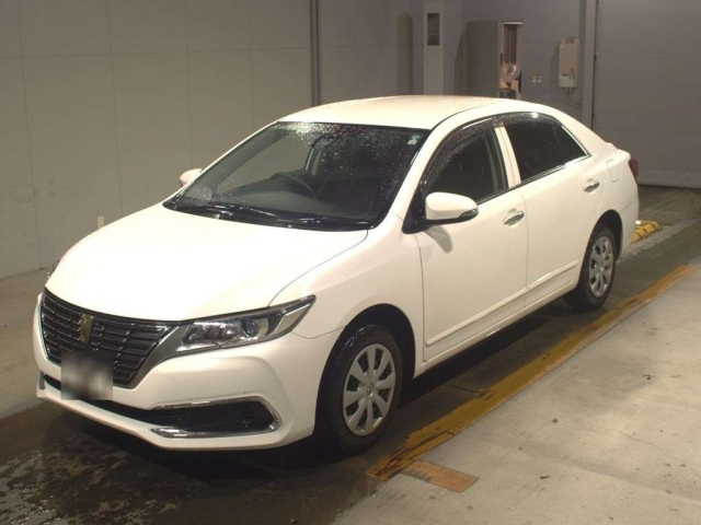 TOYOTA PREMIO 2020