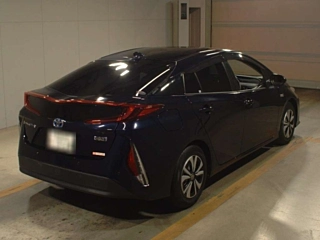 Заказать TOYOTA PRIUS PHV