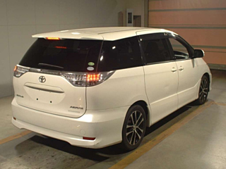 TOYOTA ESTIMA 2013
