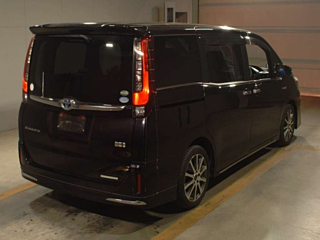TOYOTA ESQUIRE 2016