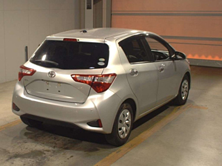 TOYOTA VITZ 2020