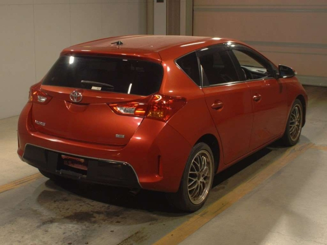 TOYOTA AURIS 2014