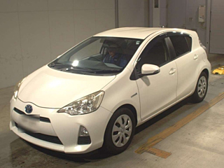 TOYOTA AQUA 2012
