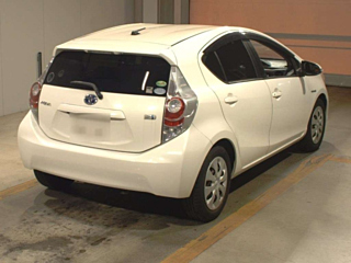 TOYOTA AQUA 2012