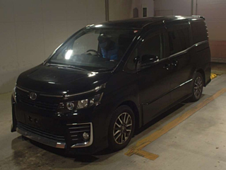 TOYOTA VOXY 2014