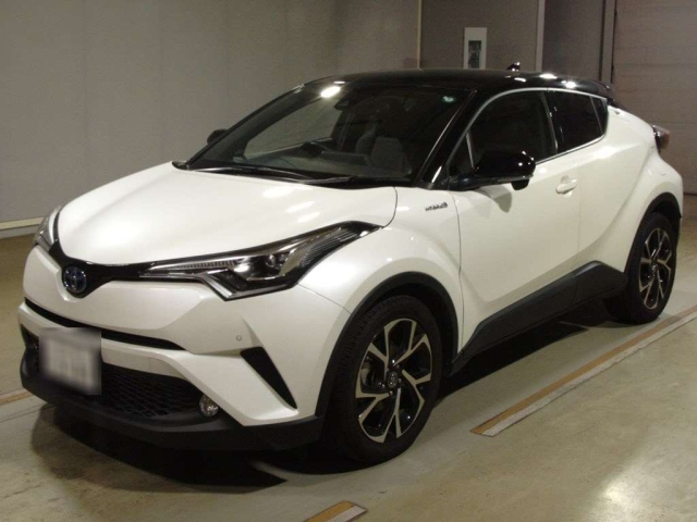 TOYOTA C-HR 2017