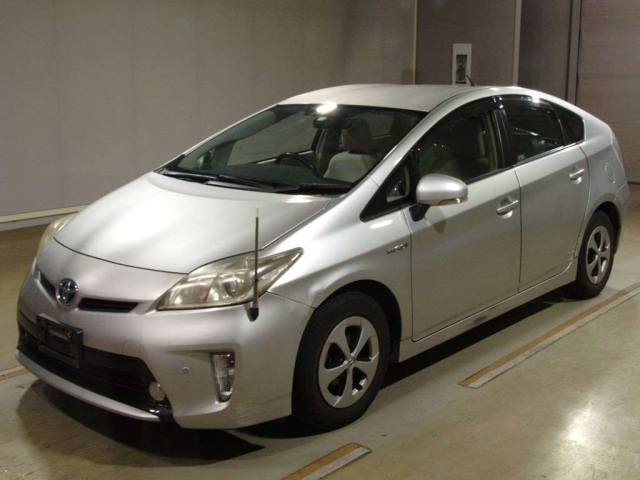 TOYOTA PRIUS 2012